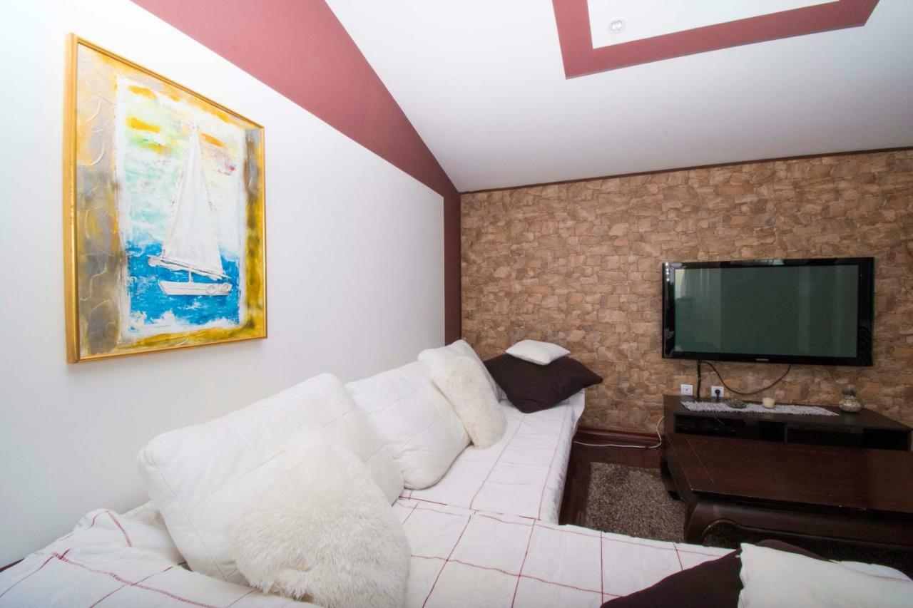 Apartment & Rooms Meri Tucepi Luaran gambar