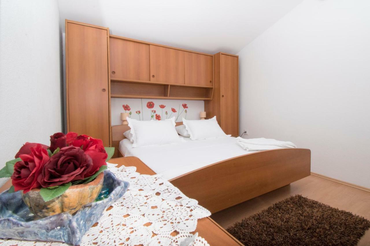 Apartment & Rooms Meri Tucepi Luaran gambar