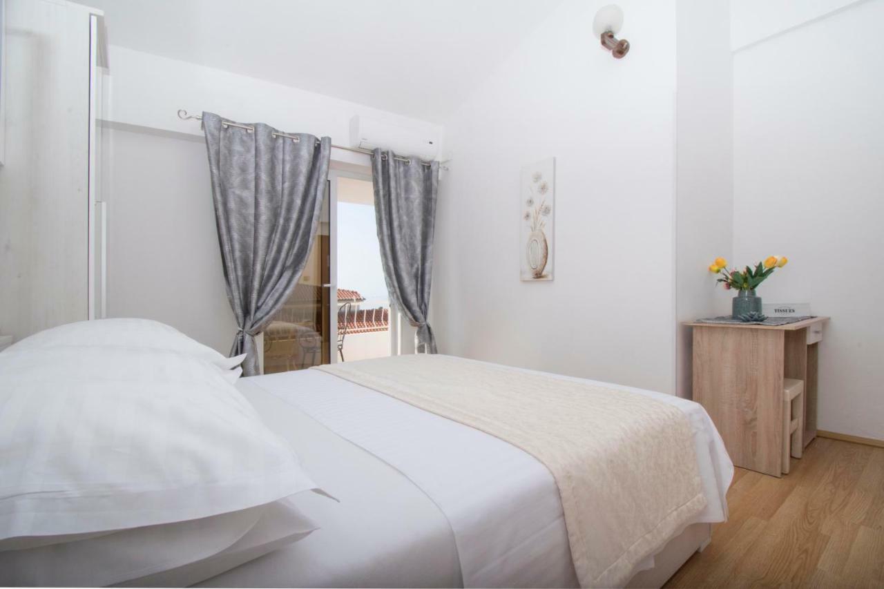 Apartment & Rooms Meri Tucepi Luaran gambar