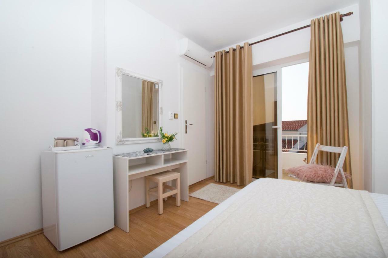 Apartment & Rooms Meri Tucepi Luaran gambar