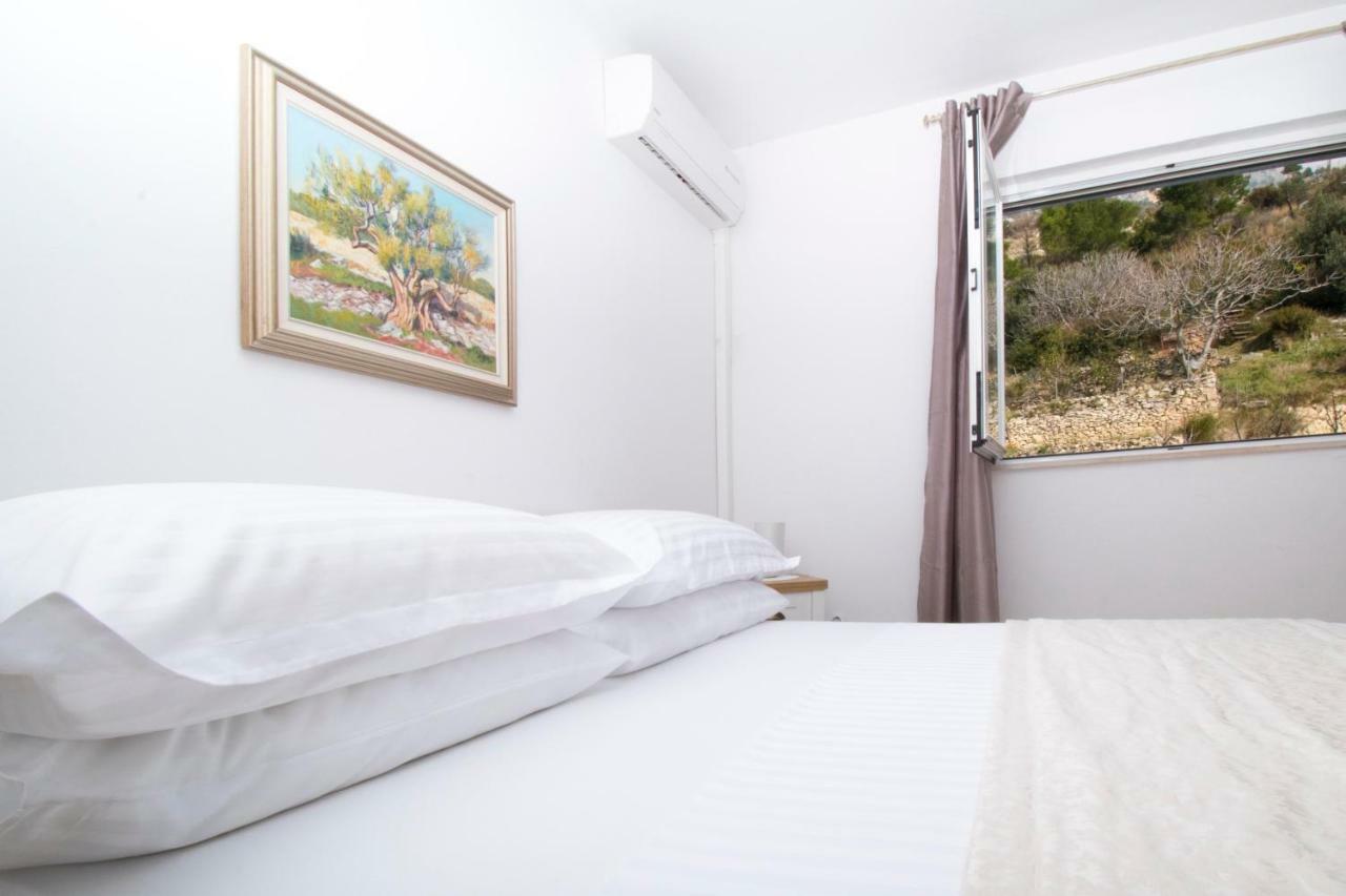 Apartment & Rooms Meri Tucepi Luaran gambar
