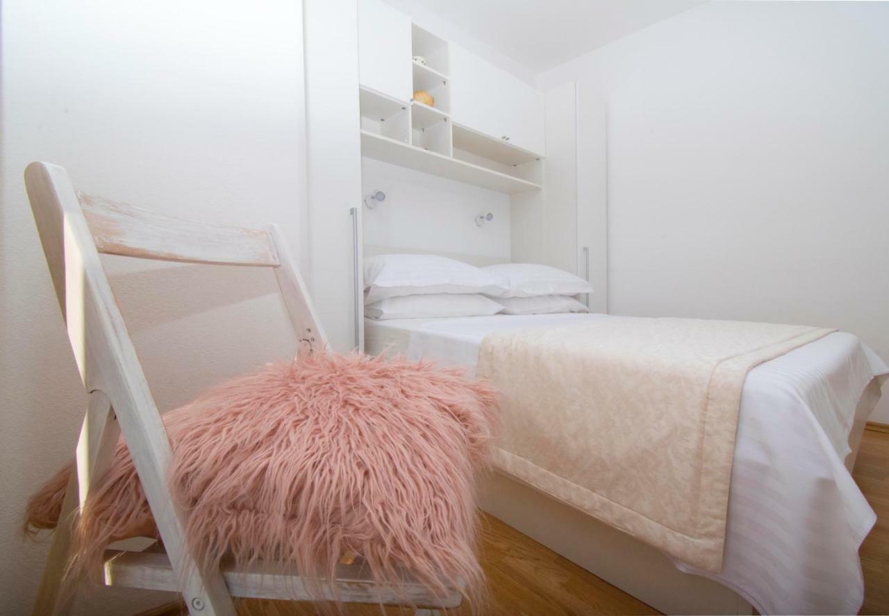 Apartment & Rooms Meri Tucepi Luaran gambar