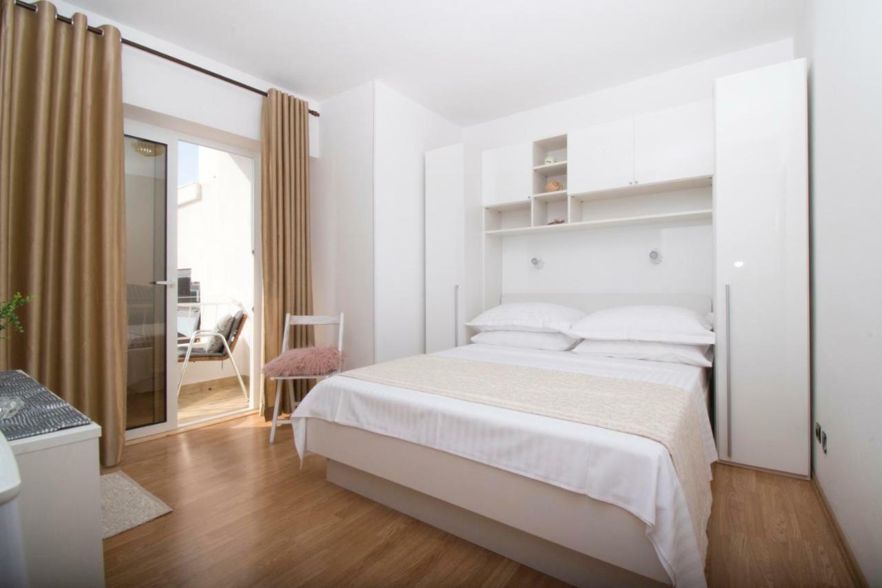 Apartment & Rooms Meri Tucepi Luaran gambar