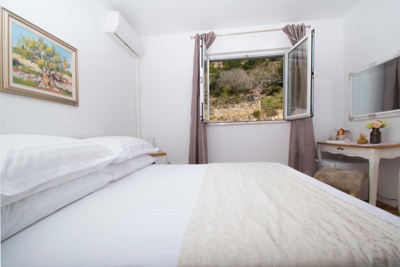 Apartment & Rooms Meri Tucepi Luaran gambar