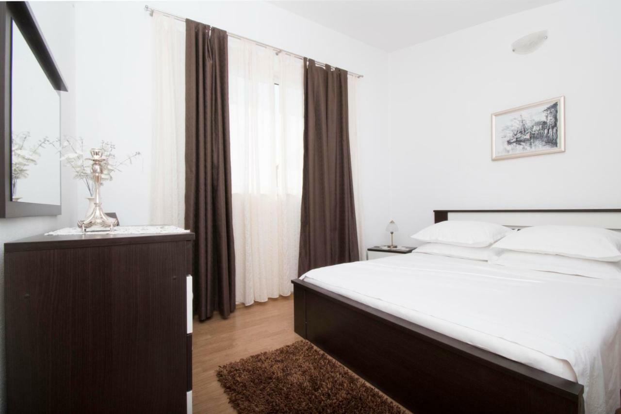 Apartment & Rooms Meri Tucepi Luaran gambar